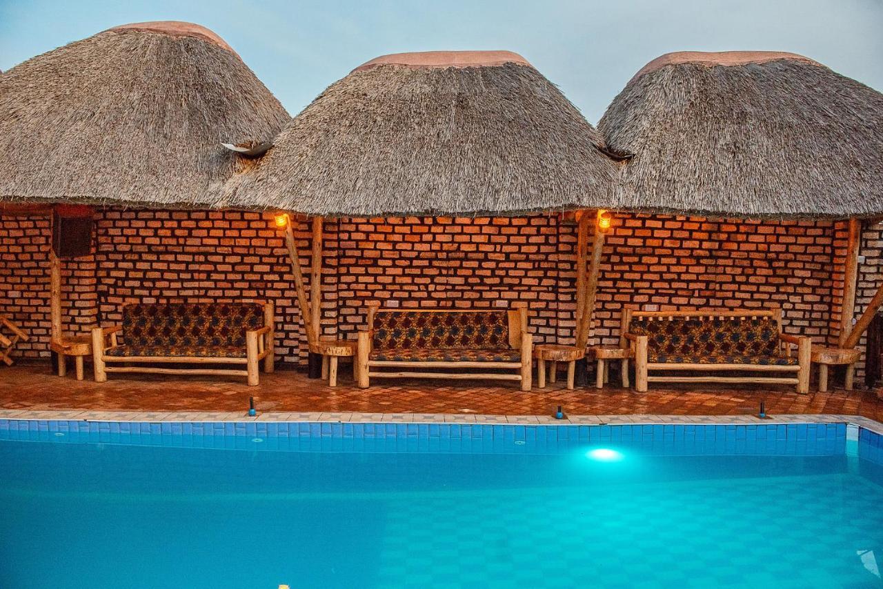 Elite Backpackers Services Masaka Екстериор снимка