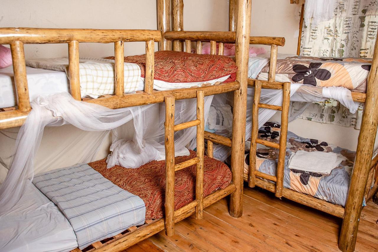 Elite Backpackers Services Masaka Екстериор снимка