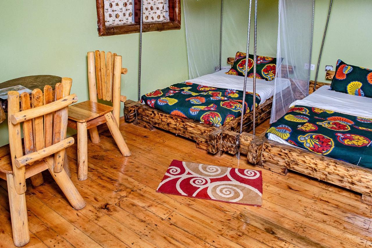Elite Backpackers Services Masaka Екстериор снимка
