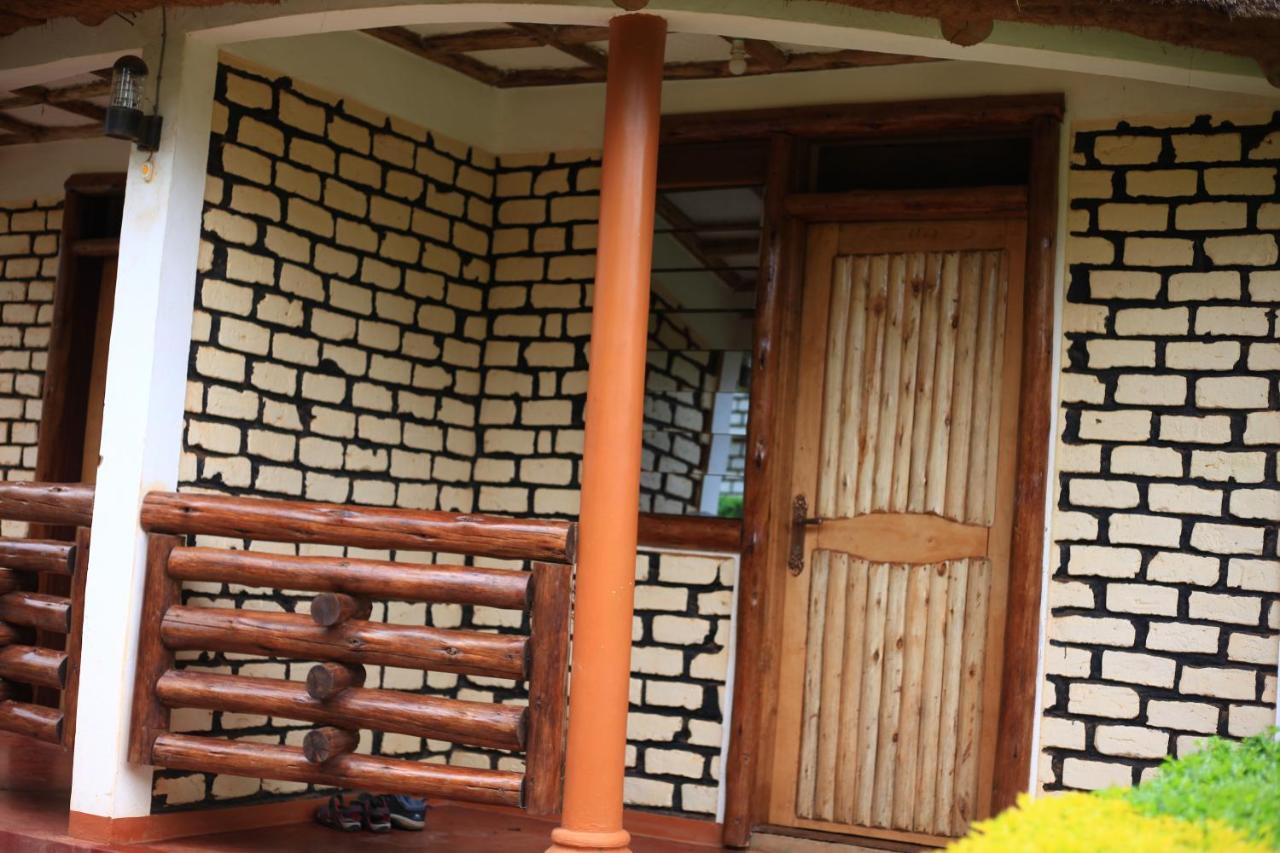 Elite Backpackers Services Masaka Екстериор снимка