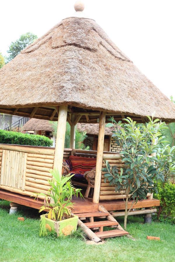 Elite Backpackers Services Masaka Екстериор снимка